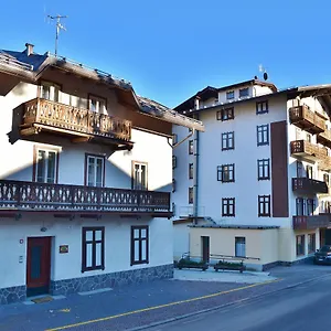 https://dependance-hotel-corona.hotelinveneto.com