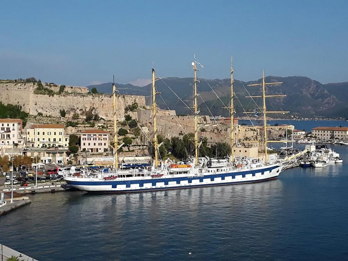 B & B La Terrazza Sul Mare location